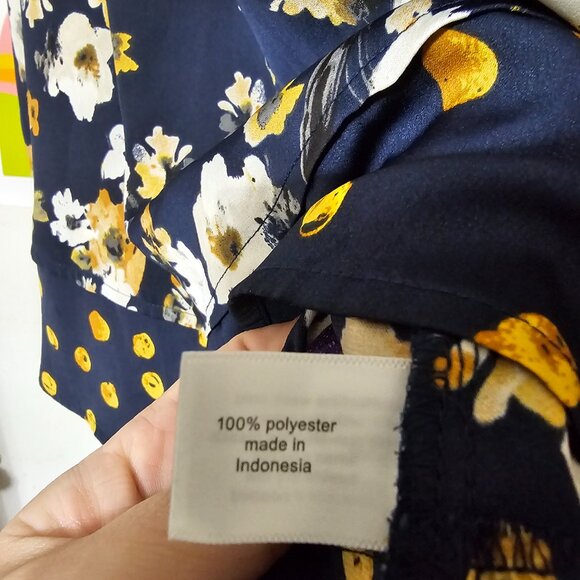 Lane Bryant V-Neck Floral Tank Top - Picture 6 of 8